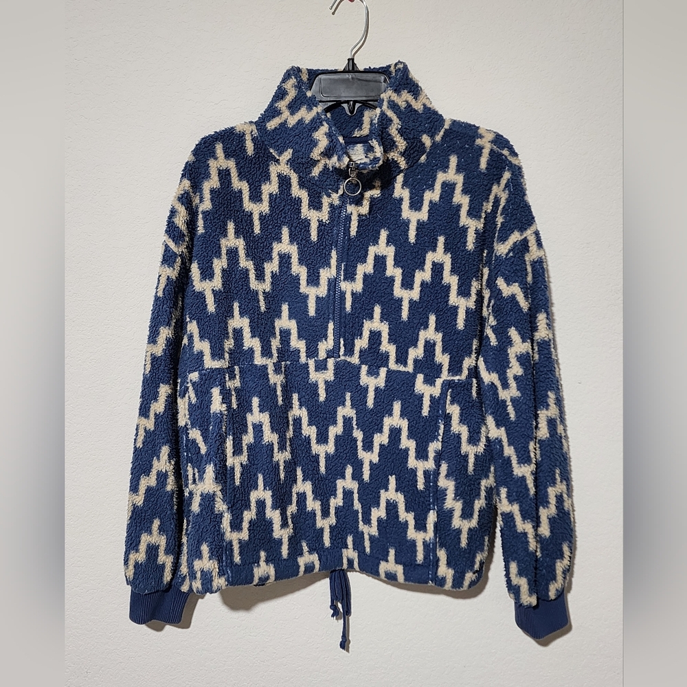 🎊Billabong - Navy Blue and White  Quarter-Zip Fleece Sweater Size Jr's Large🎊